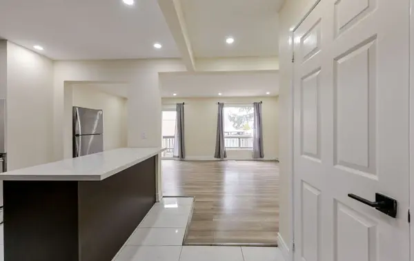 86 Carleton PL #86, Brampton, ON L6T 3Z4