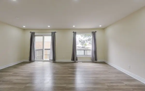 86 Carleton PL #86, Brampton, ON L6T 3Z4