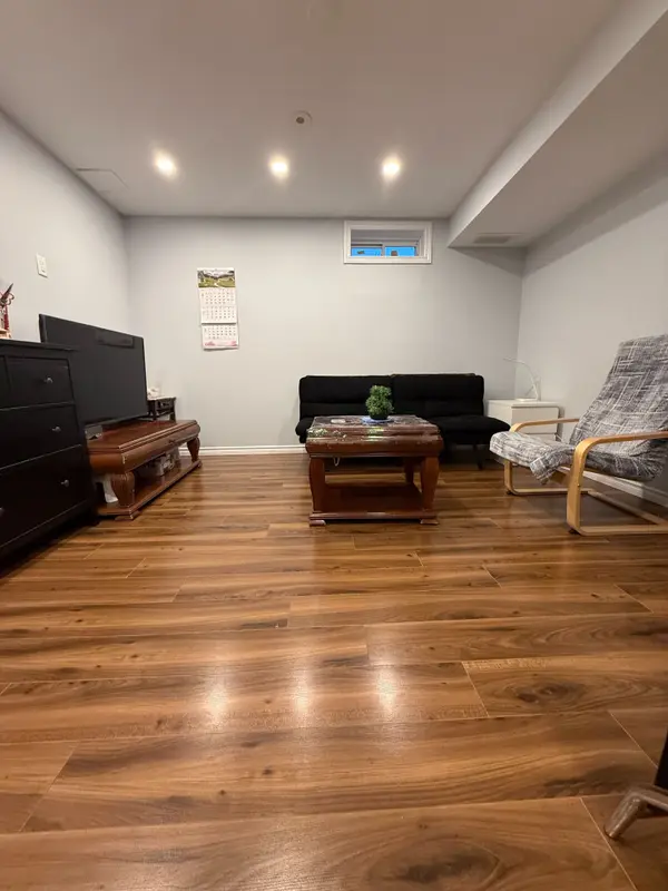 48 Van Fleet TER, Milton, ON L9T 0Y4