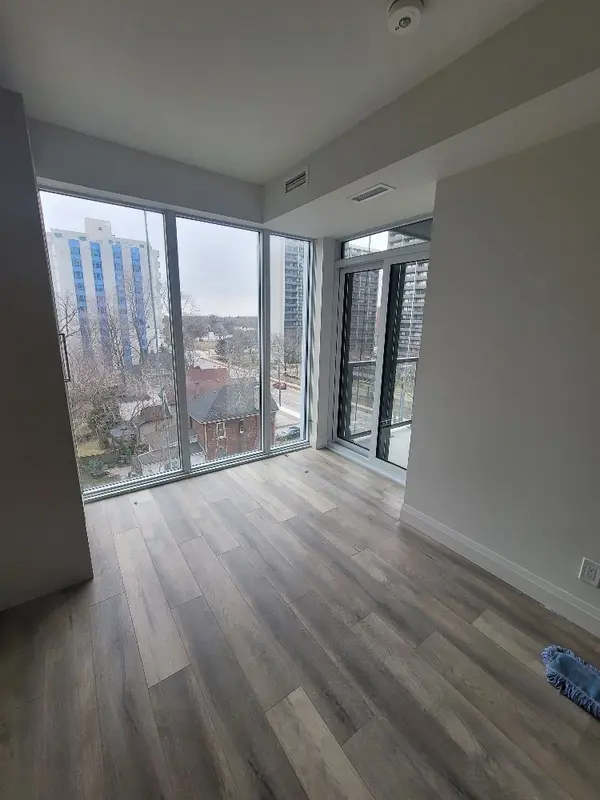 500 Brock AVE #509, Burlington, ON L7S 0A5