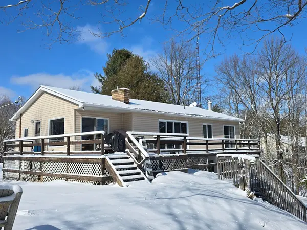 1182 Clement RD, Frontenac, ON K0H 2P0