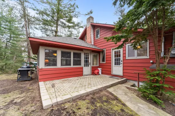 9 Summit AVE, South Huron, ON N0M 1T0