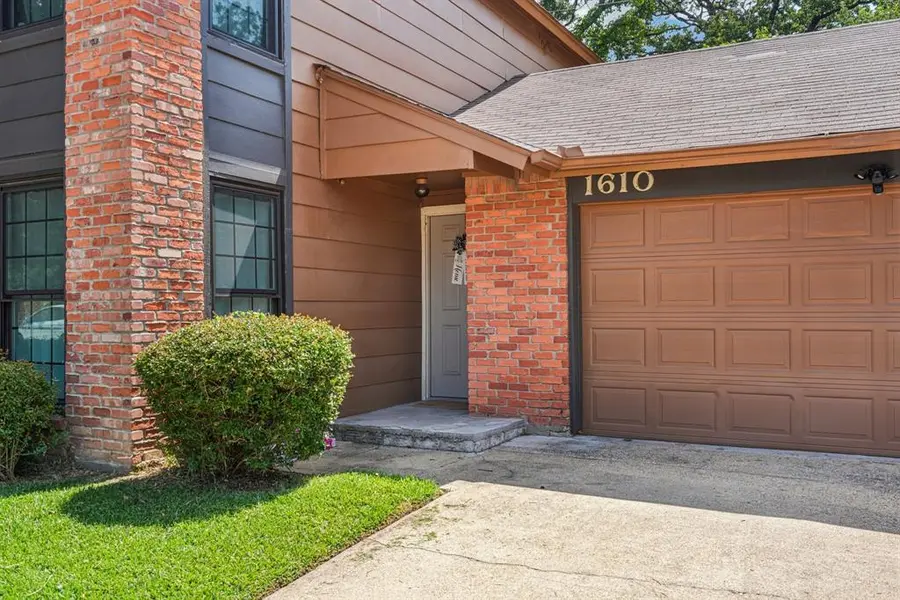 1610 Brentwood Drive, Irving, TX 75061
