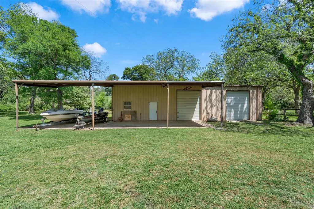 3231 Plainview Road, Midlothian, TX 76065