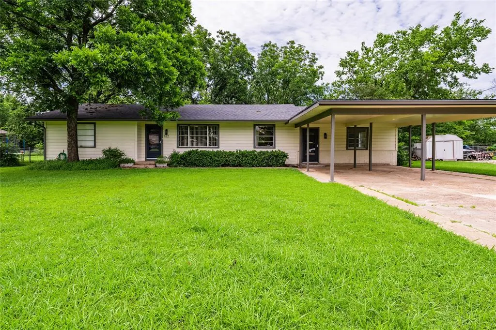 522 E Kempner Street, Mabank, TX 75147