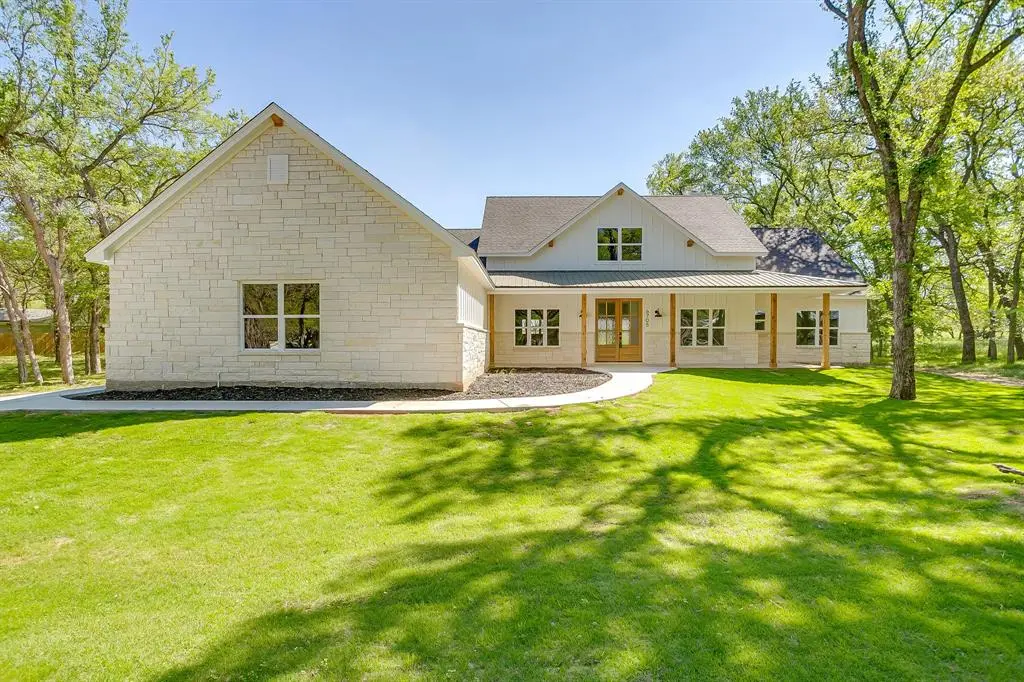 6705 Westover Drive, Granbury, TX 76049