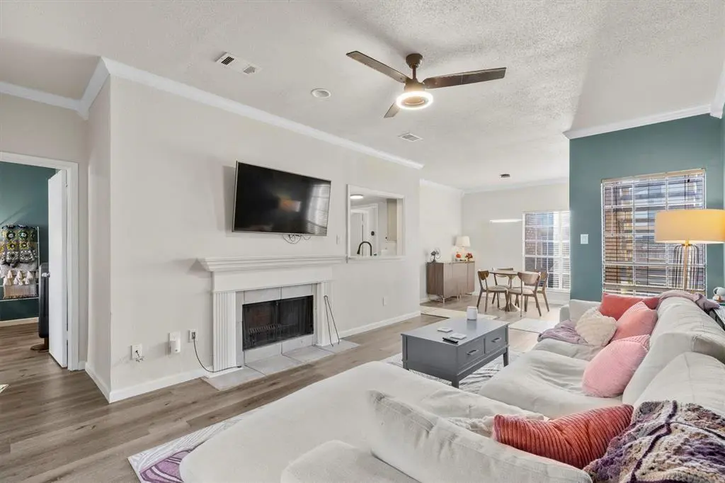 3550 Country Square Drive #111, Carrollton, TX 75006