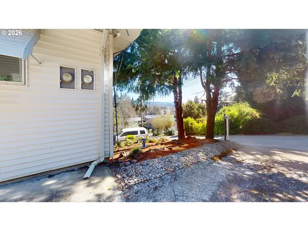 2145 WEBB ST, West Linn, OR 97068