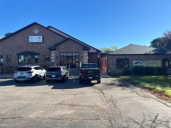 8469 S Saginaw ST, Grand Blanc Charter Township, MI 48439