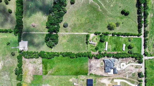 3291 Plainview Road, Midlothian, TX 76065