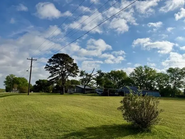 4782 N State Highway 19, Emory, TX 75440