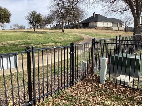 6507 Shadowview Court, Mineral Wells, TX 76067