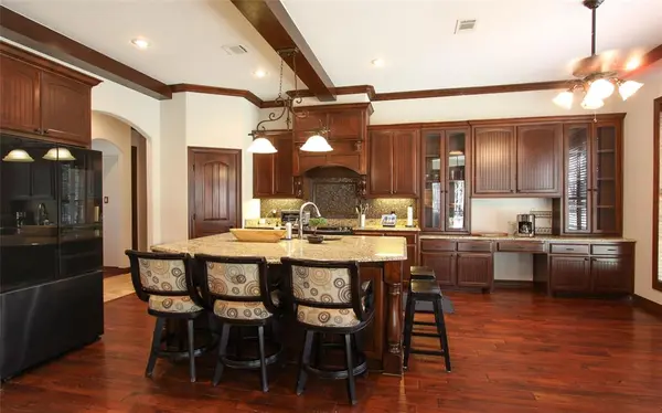 284 Stonewolf Court, Gordonville, TX 76245