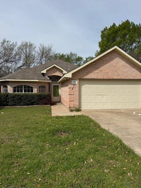 202 Vines Drive,  Cedar Hill,  TX 75104