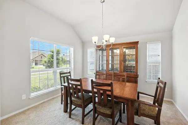 221 Gardenia Drive, Azle, TX 76020