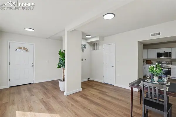 944 S Cascade AVE, Colorado Springs, CO 80903