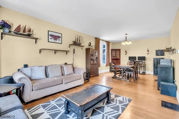 589 Mountain Ave, Bound Brook Boro, NJ 08805