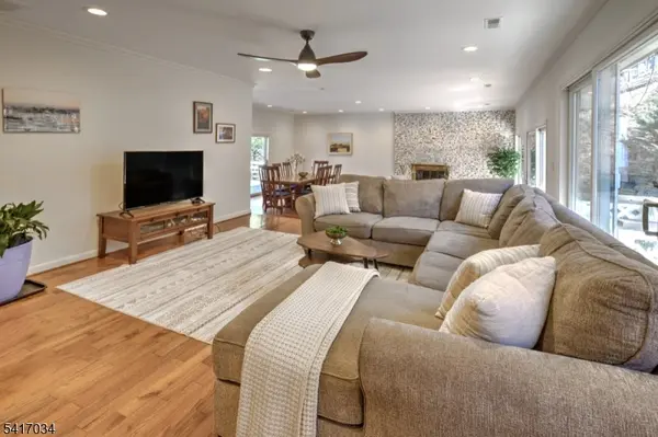 10 Roxiticus Rd, Mendham Twp., NJ 07945