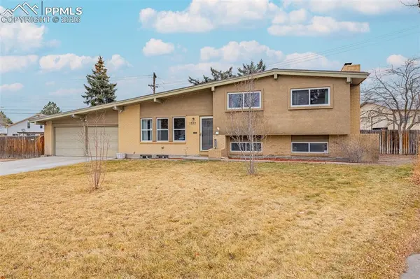 1522 Hollyhock DR, Colorado Springs, CO 80907