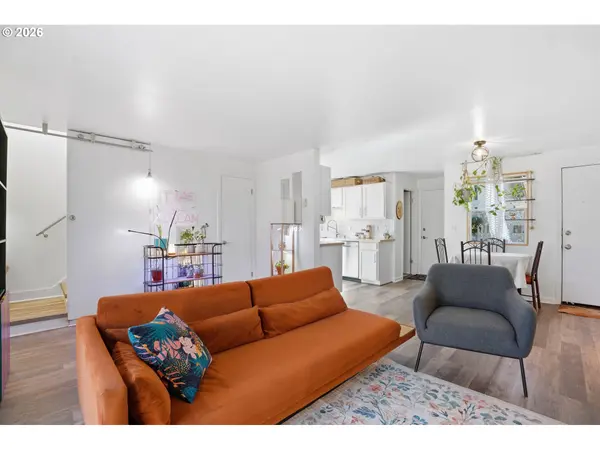 2379 SE 112TH AVE #2, Portland, OR 97216