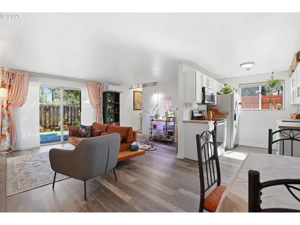 2379 SE 112TH AVE #2, Portland, OR 97216