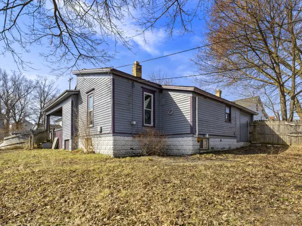 314 5th ST, City Of Manistee, MI 49660