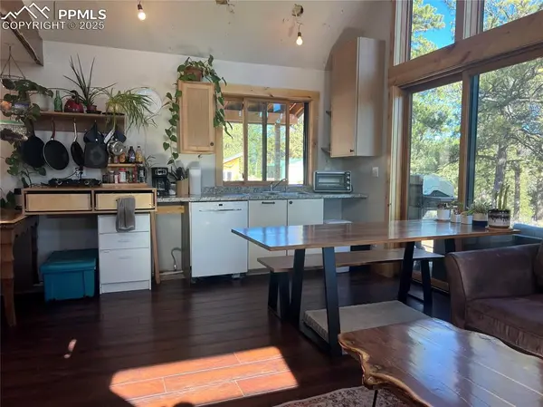 254 E Cobb LN, Guffey, CO 80820