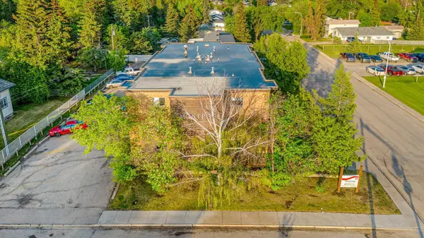 9932 105 AVE #106, Grande Prairie, AB T8V1G9