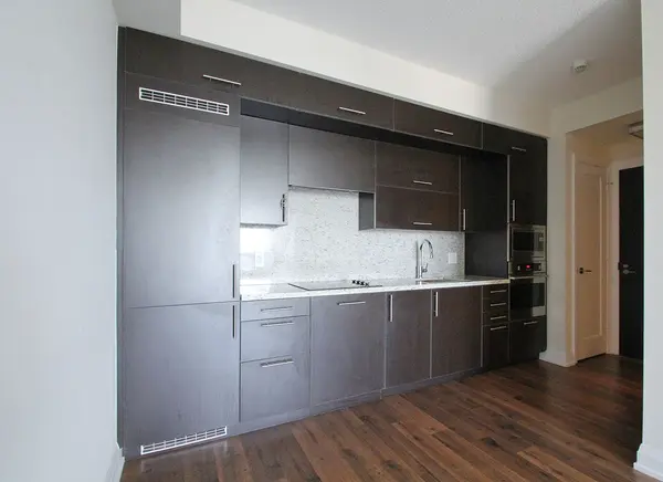 5 Sheppard AVE E #3721, Toronto C14, ON M2N 0G4