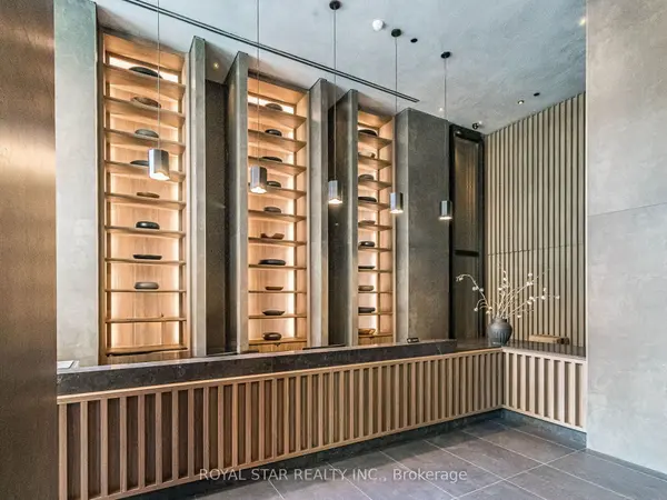 55 Charles ST E #1305, Toronto C08, ON M4Y 0J1