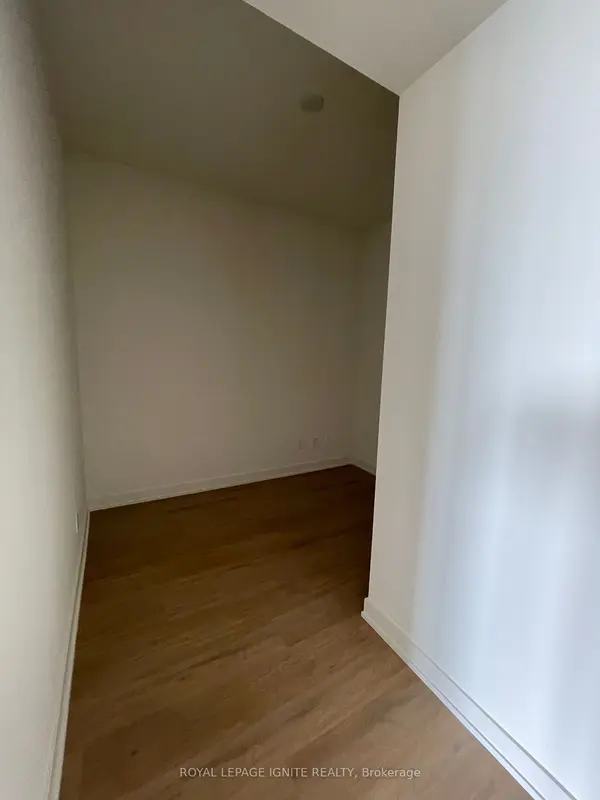 10 Deerlick CRES #913, Toronto C13, ON M3A 0A7