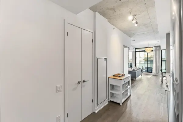 560 King ST W #623, Toronto C01, ON M5V 1M3