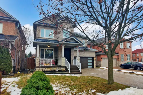 7 Honeyview ST, Vaughan, ON L4K 5S2