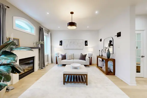 7 Honeyview ST, Vaughan, ON L4K 5S2