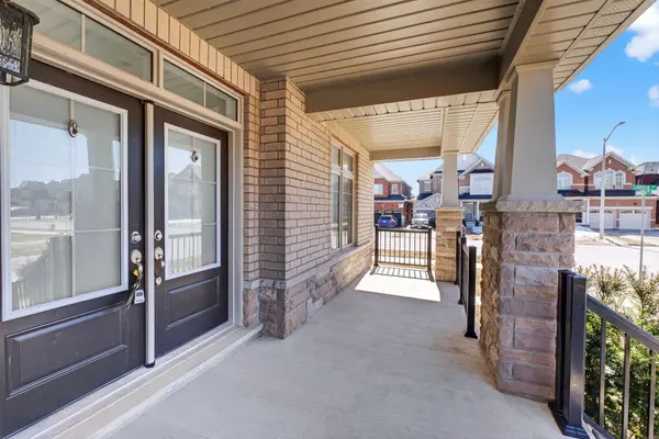 1020 Larter ST, Innisfil, ON L9S 0N4