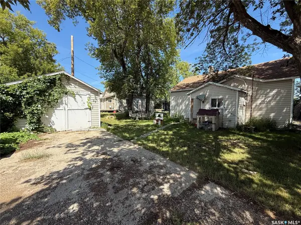 29 Carlton STREET, Redvers, SK S0C 2H0