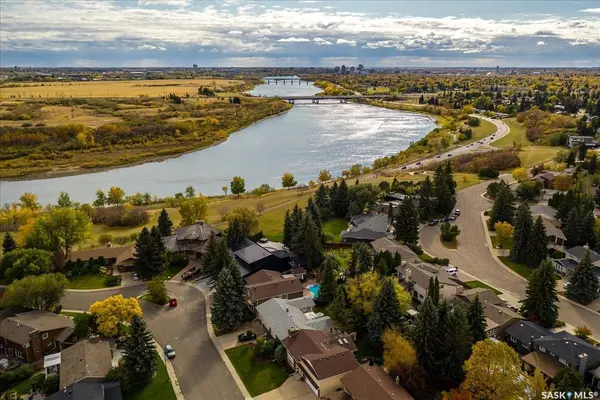 329 Clearwater PLACE, Saskatoon, SK S7K 3Z4