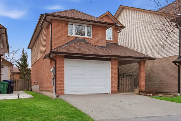 23 Garden AVE, Brampton, ON L6X 1M4