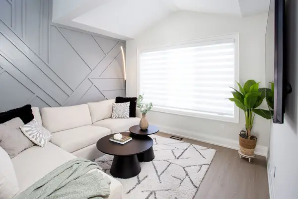 5940 Blue Spruce AVE, Burlington, ON L7L 6T2