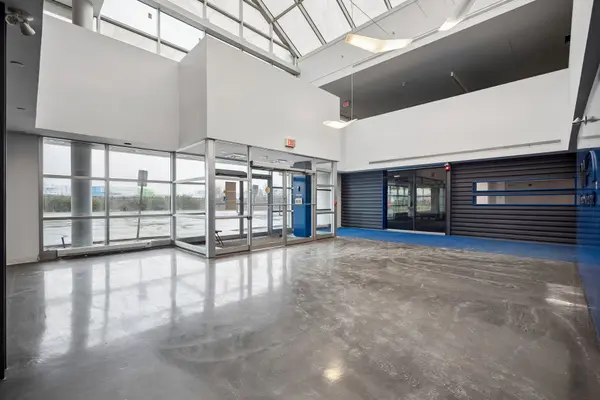 2800 Matheson BLVD E, Mississauga, ON L4W 4H1