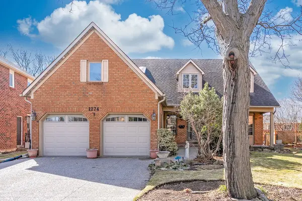 1274 Hilton LN, Oakville, ON L6M 2V2
