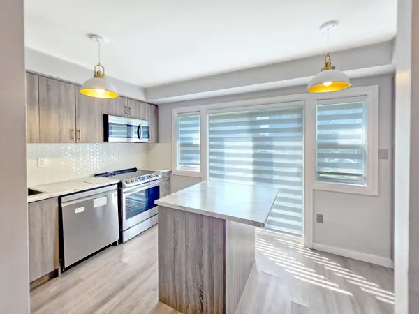 98 Spadina RD, Brampton, ON L6X 4X6