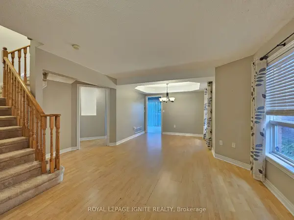 60 Pressed Brick DR, Brampton, ON L6V 4K3