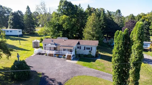 7 Marlene DR, Kawartha Lakes, ON L0A 1A0