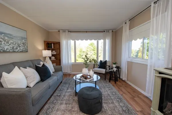 7 Marlene DR, Kawartha Lakes, ON L0A 1A0