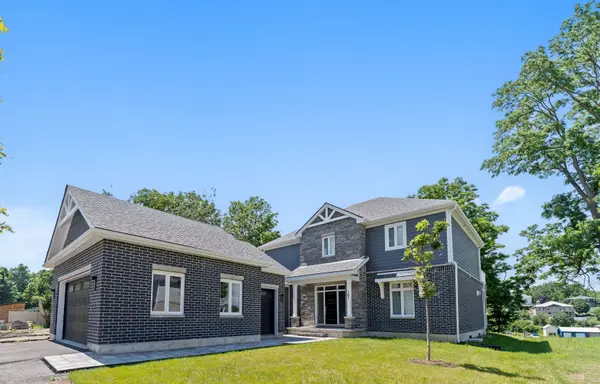 101 VILLENEUVE DR, Prince Edward County, ON K0K 2T0