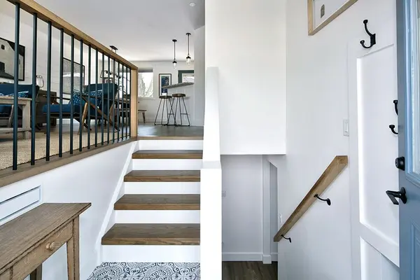 135 Orchard DR, Blue Mountains, ON N0H 2P0