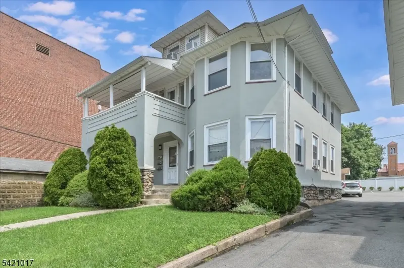 75 Glenridge Ave, Montclair Twp., NJ 07042