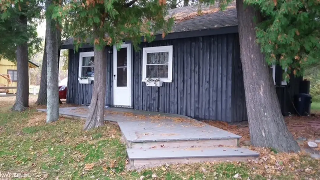 6386 Tricks Way DR, Elk Rapids Twp, MI 49648