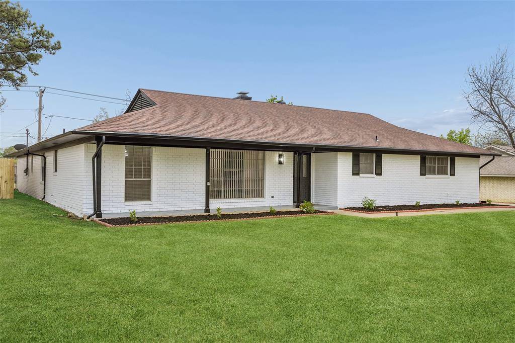 1702 Northcrest Drive, Arlington, TX 76012